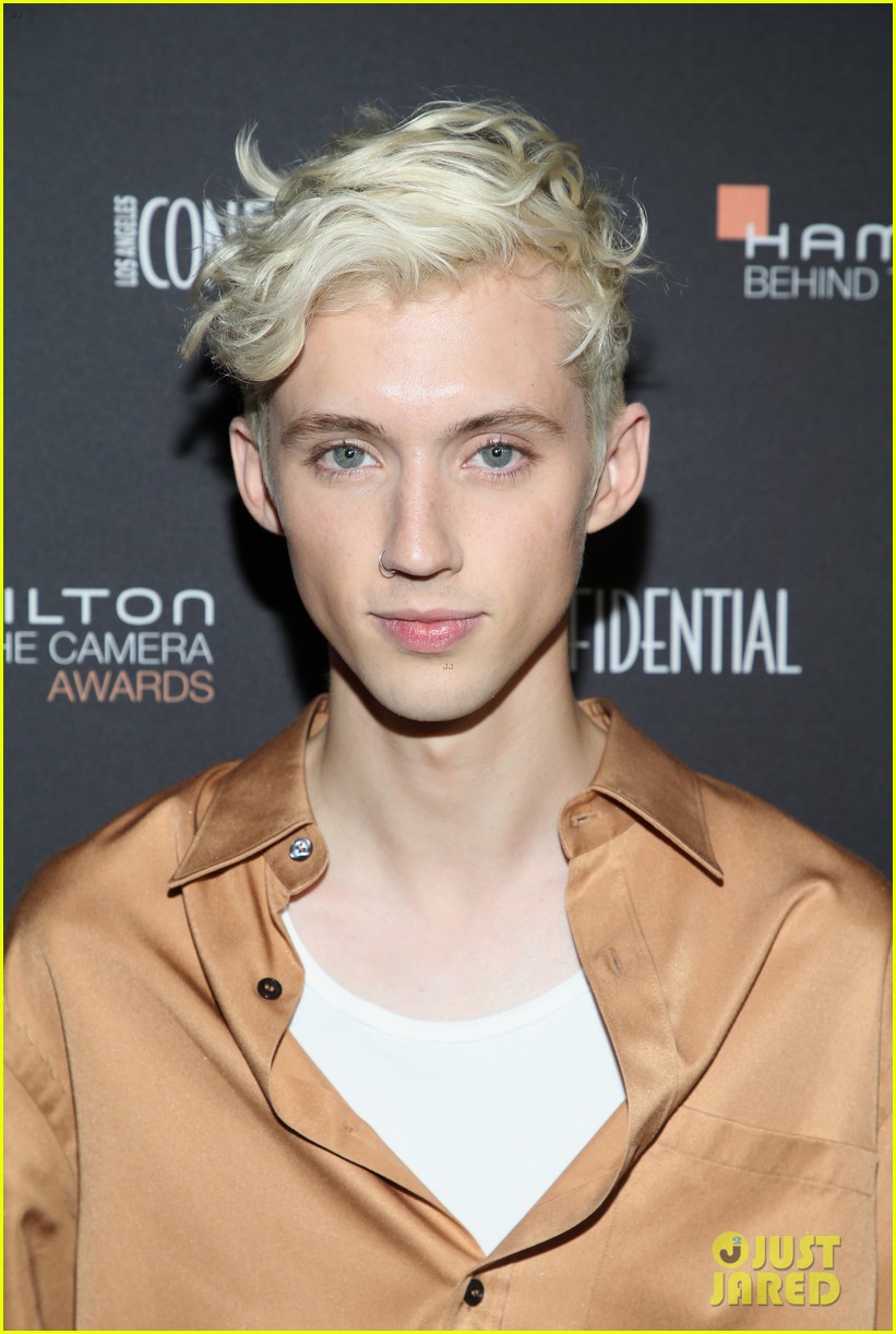 Troye Sivan Honored at Hamilton Behind The Camera Awards 2018 | Photo