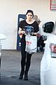 ariel winter gives money to woman in need outside of cvs 04