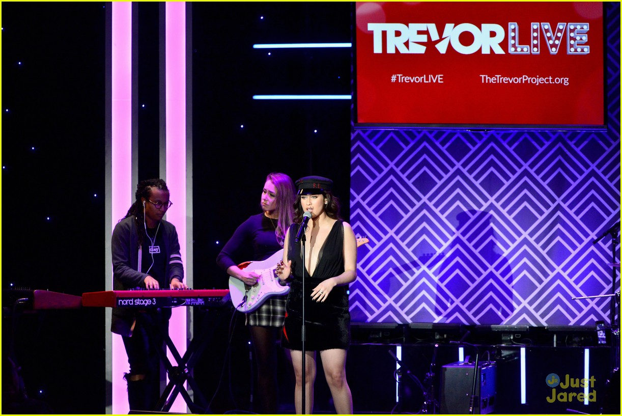 amandla stenberg lauren jauregui trevorlive event 14