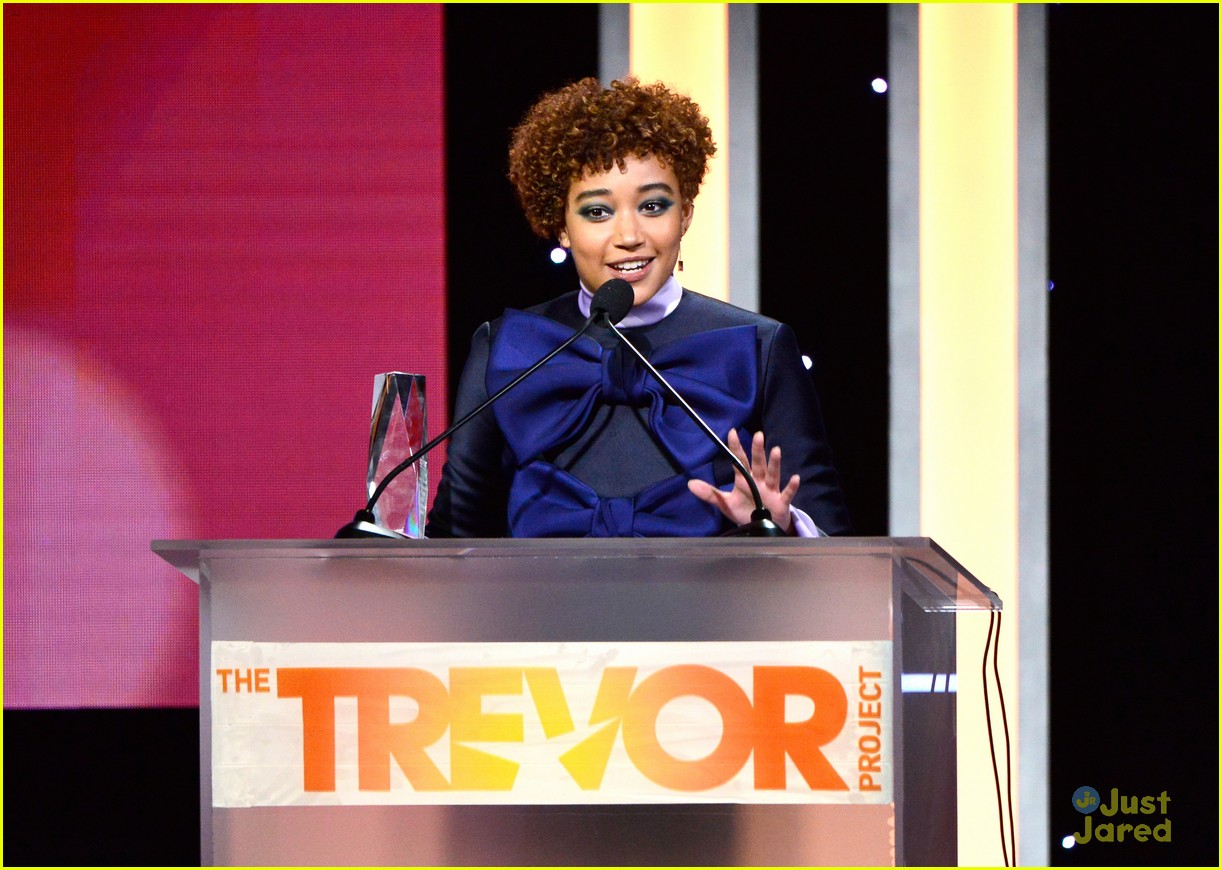 amandla stenberg lauren jauregui trevorlive event 24