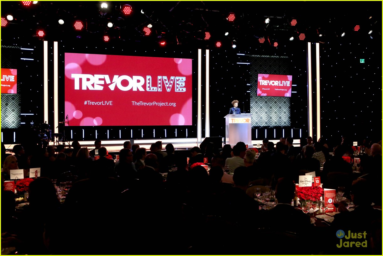 amandla stenberg lauren jauregui trevorlive event 28