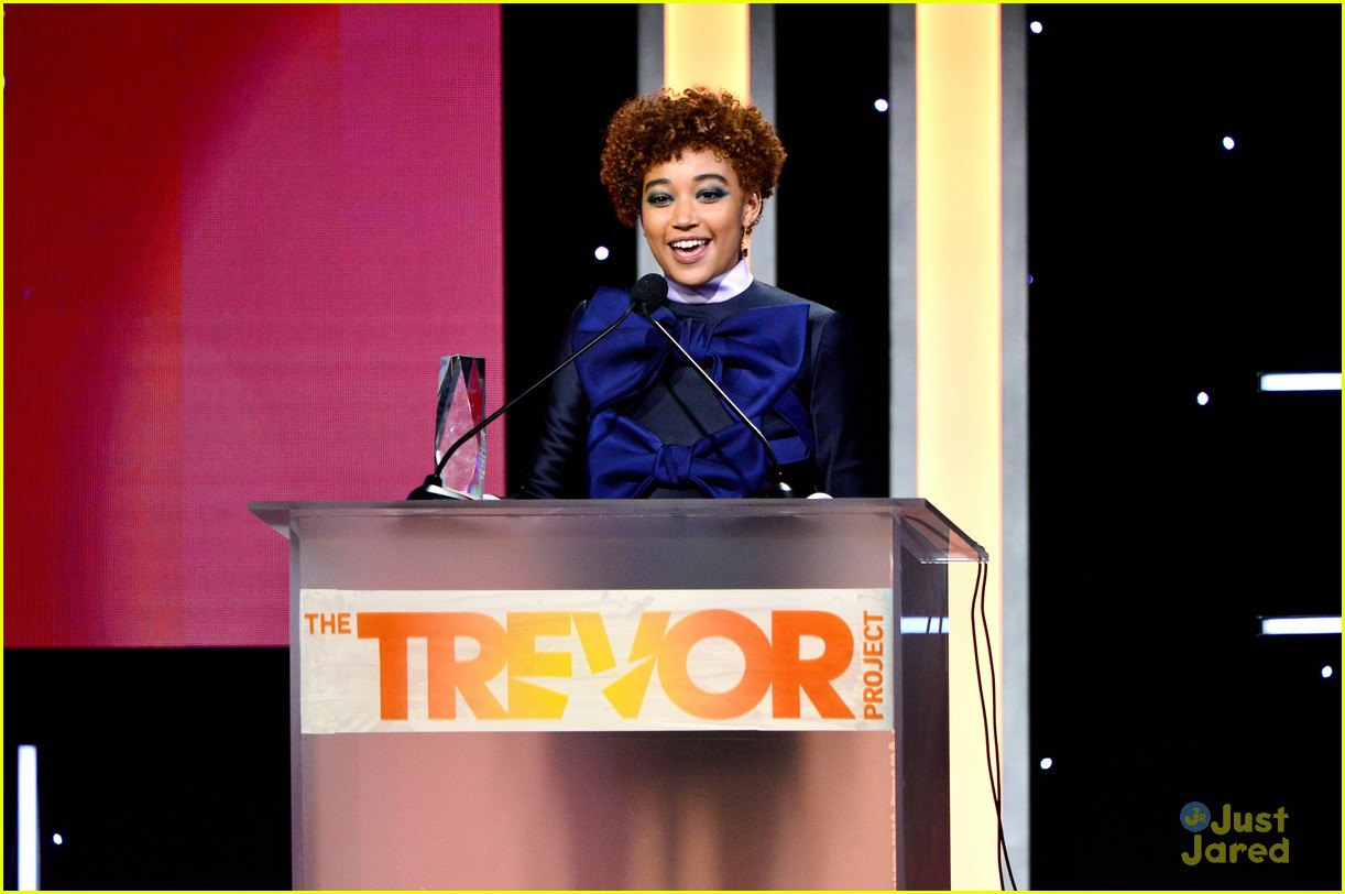 amandla stenberg lauren jauregui trevorlive event 30