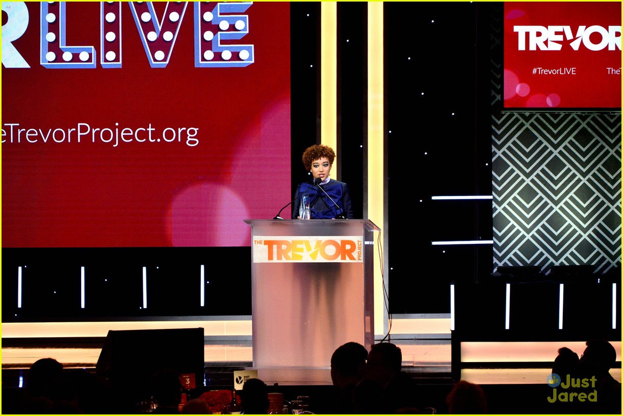 amandla stenberg lauren jauregui trevorlive event 31