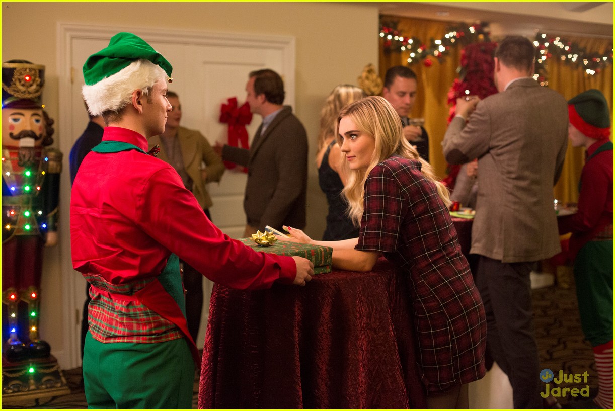 American Housewife Christmas Episode 2022 Taylor & Pierce Are The Cutest Christmas Couple On 'American Housewife':  Photo 1205592 | American Housewife, Meg Donnelly, Milo Manheim, Television  Pictures | Just Jared Jr.