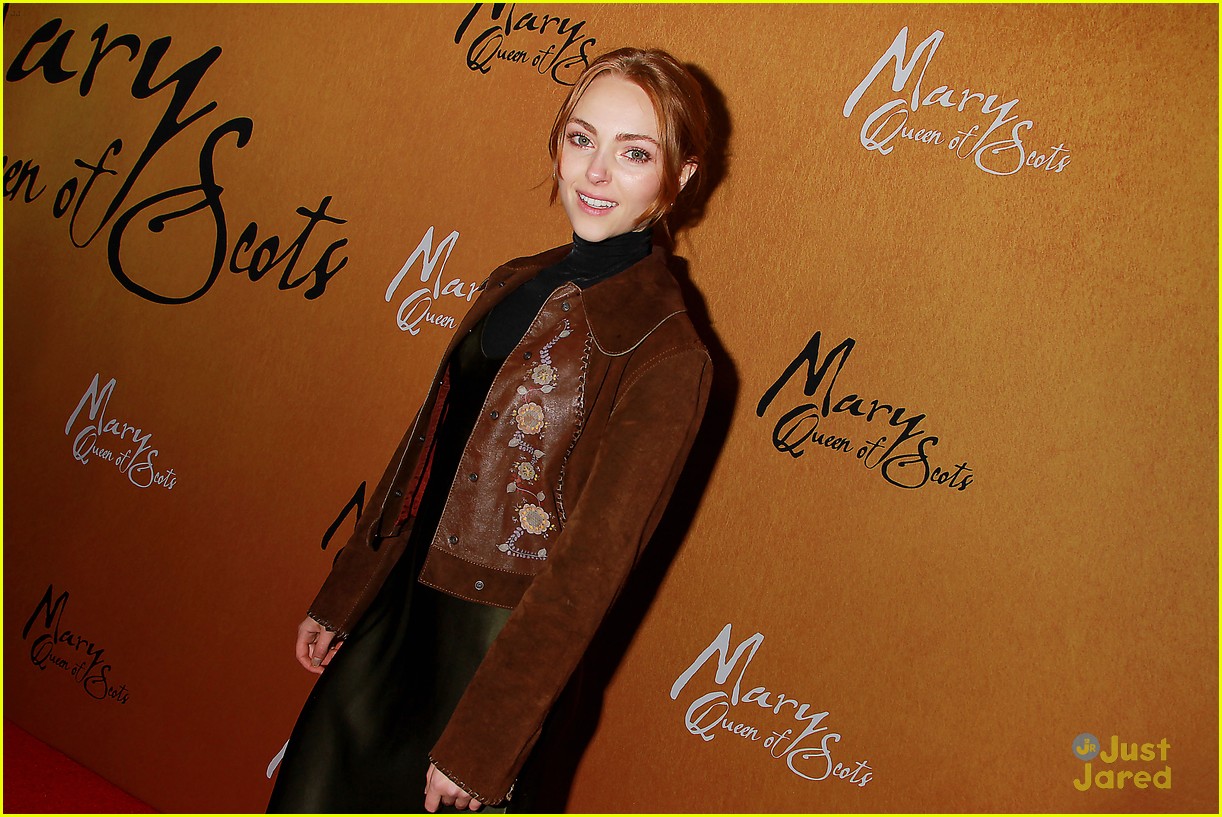 AnnaSophia Robb Supports Saoirse Ronan at 'Mary Queen of Scots