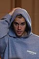 justin bieber steps out for a solo meal in la 09