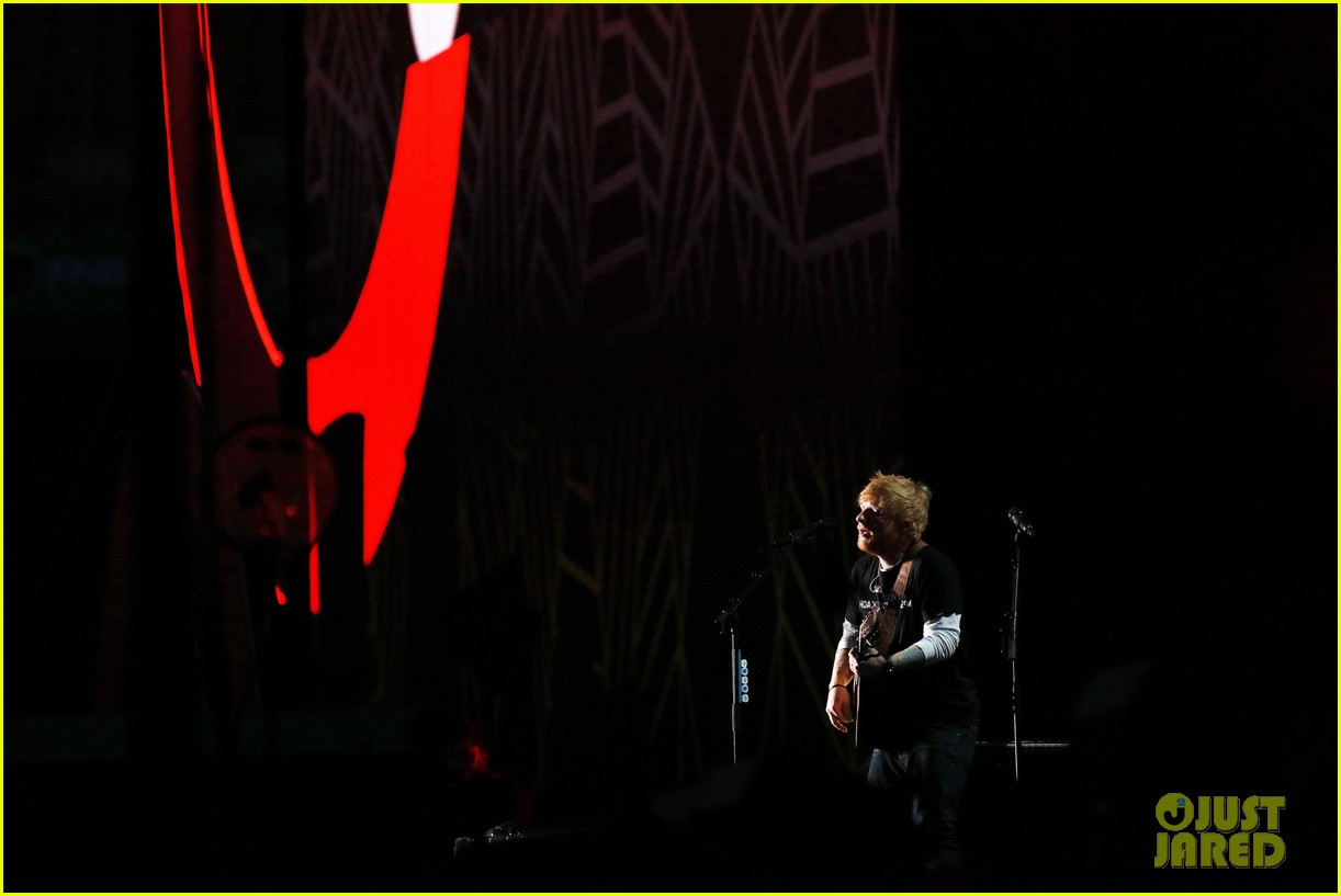ed sheeran shares rare photo with wife cherry seaborn 04