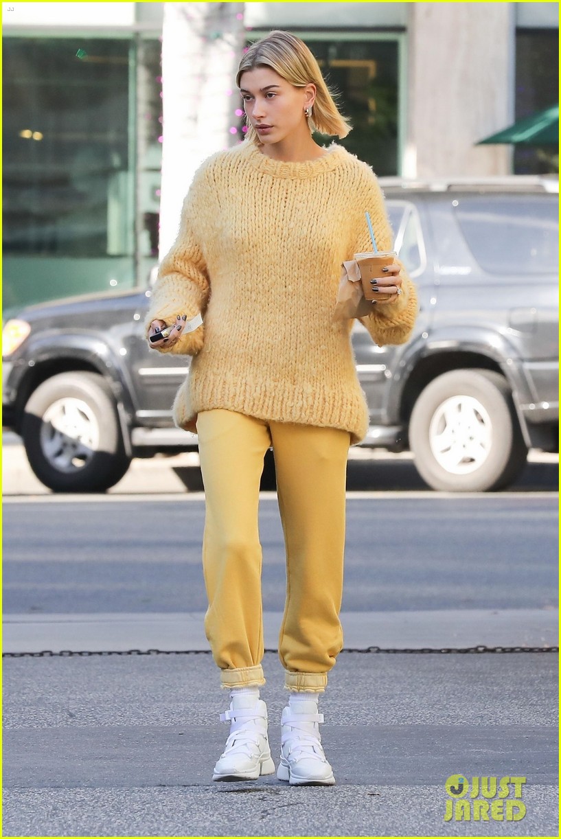 hailey bieber yellow outfit