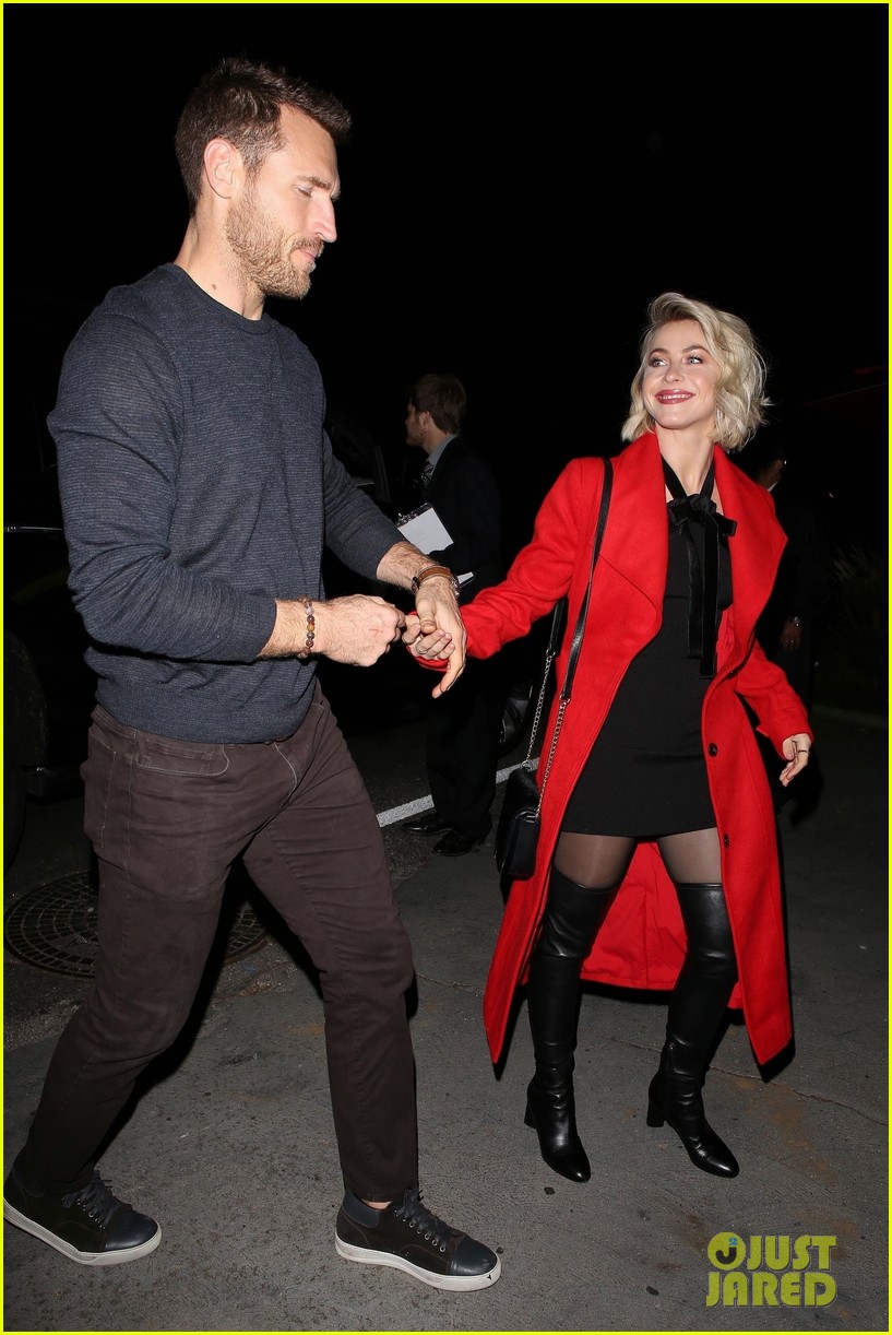 nina dobrev julianne hough jennifer klein holiday party 03