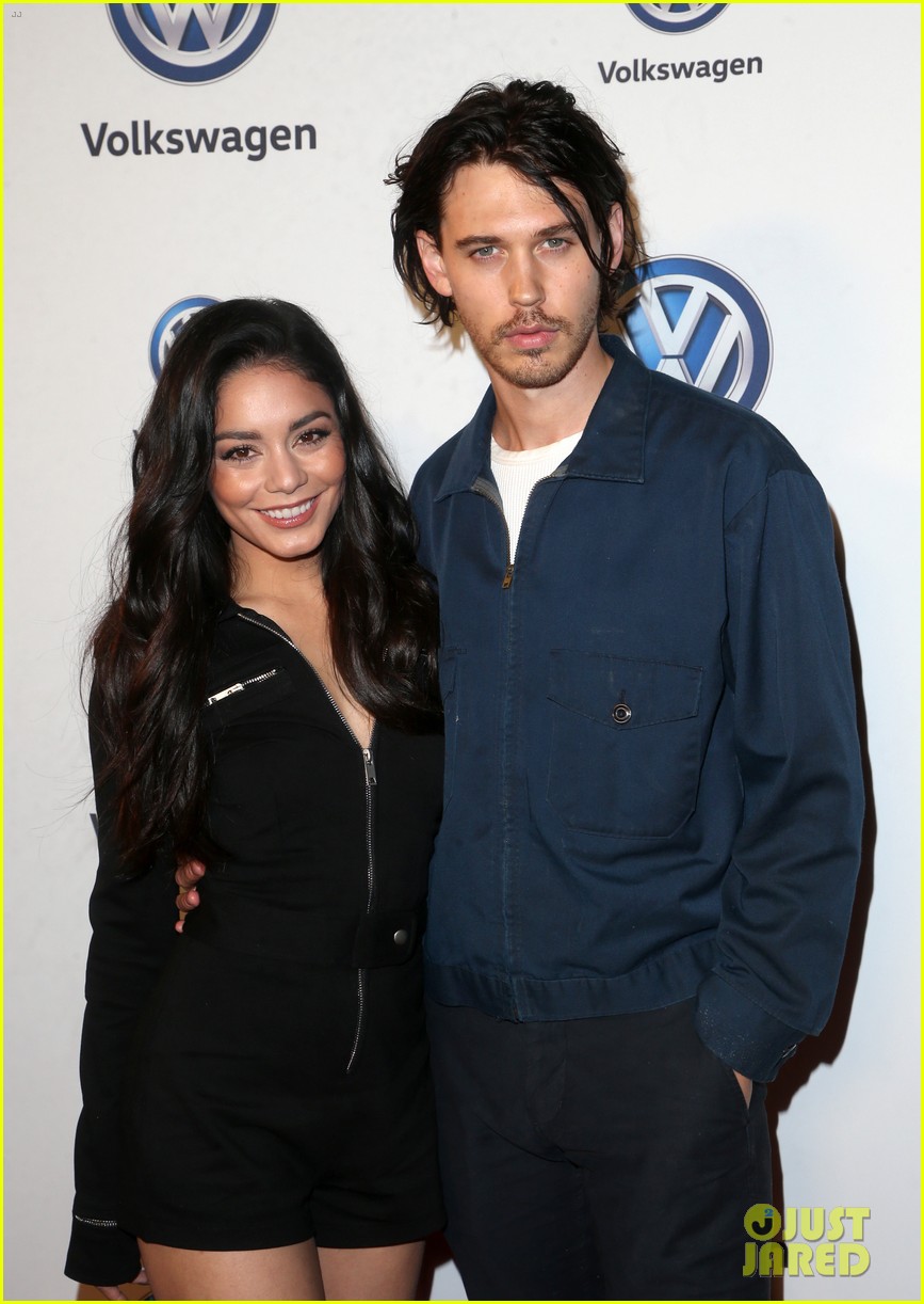vanessa hudgens austin butler volkswagen event 08