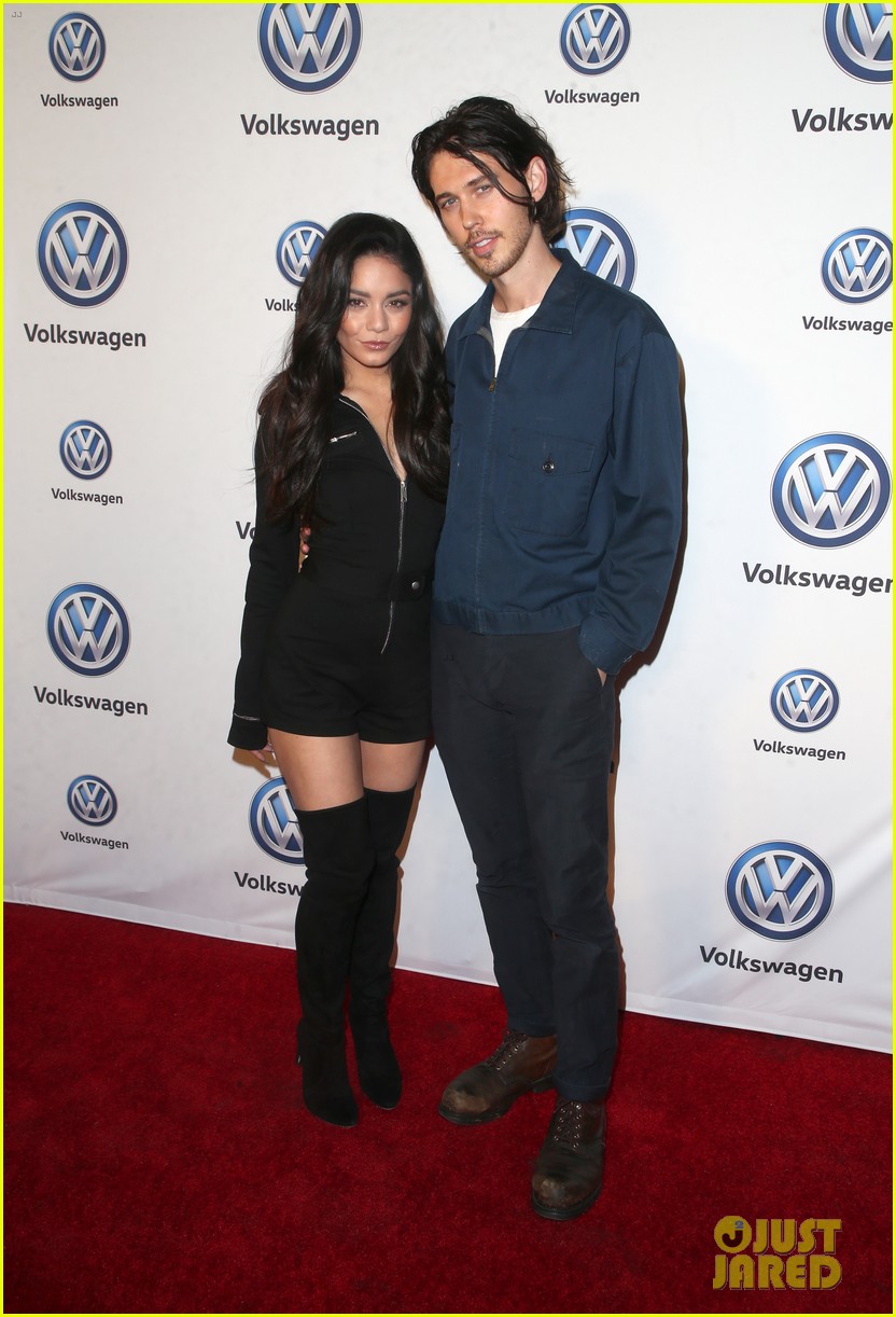 vanessa hudgens austin butler volkswagen event 09