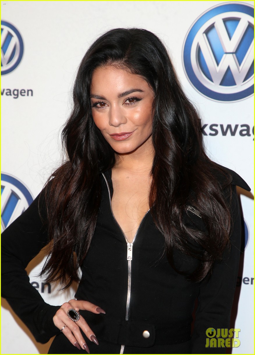 vanessa hudgens austin butler volkswagen event 15
