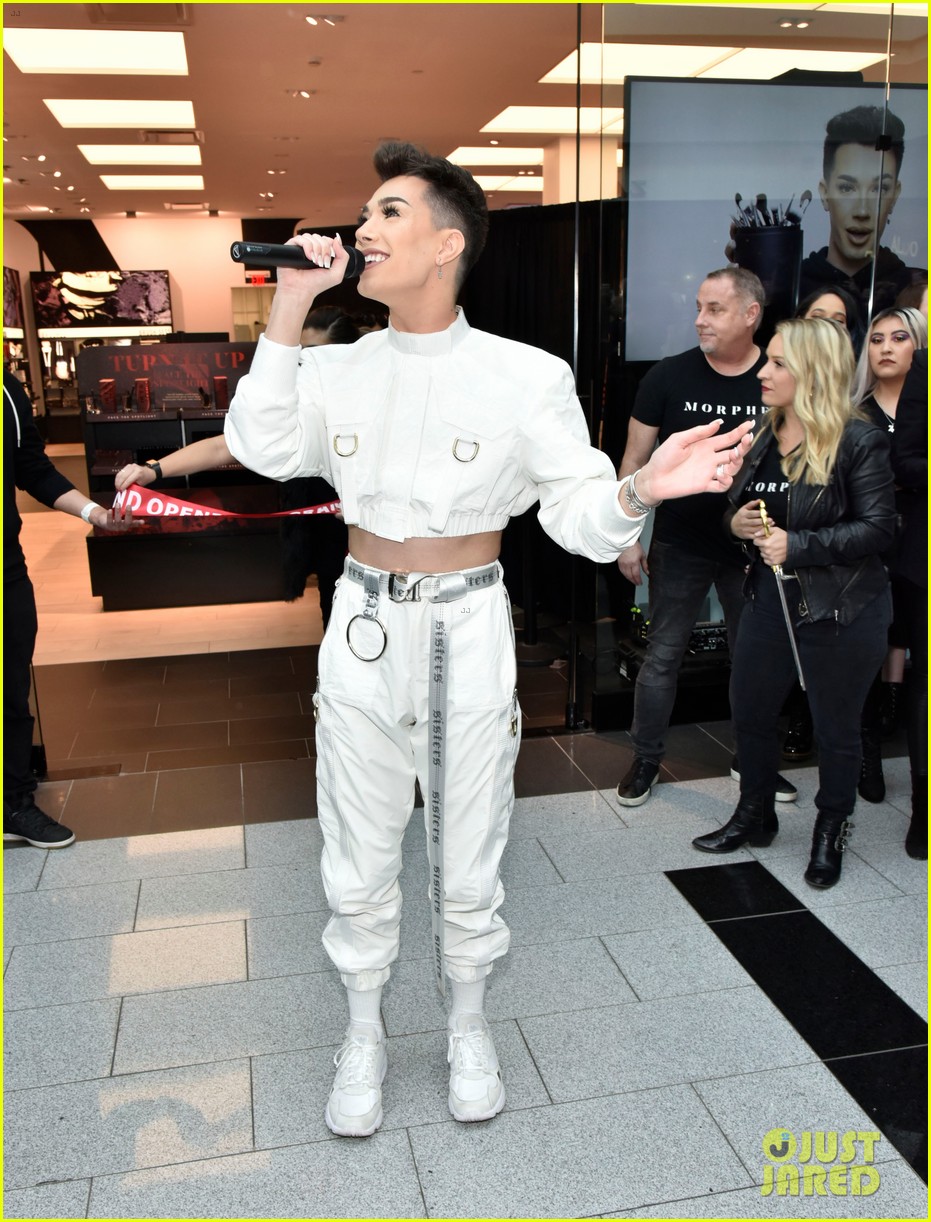 James Charles Looks Flawless For Meet & Greet in NY! | Photo 1203016 ...