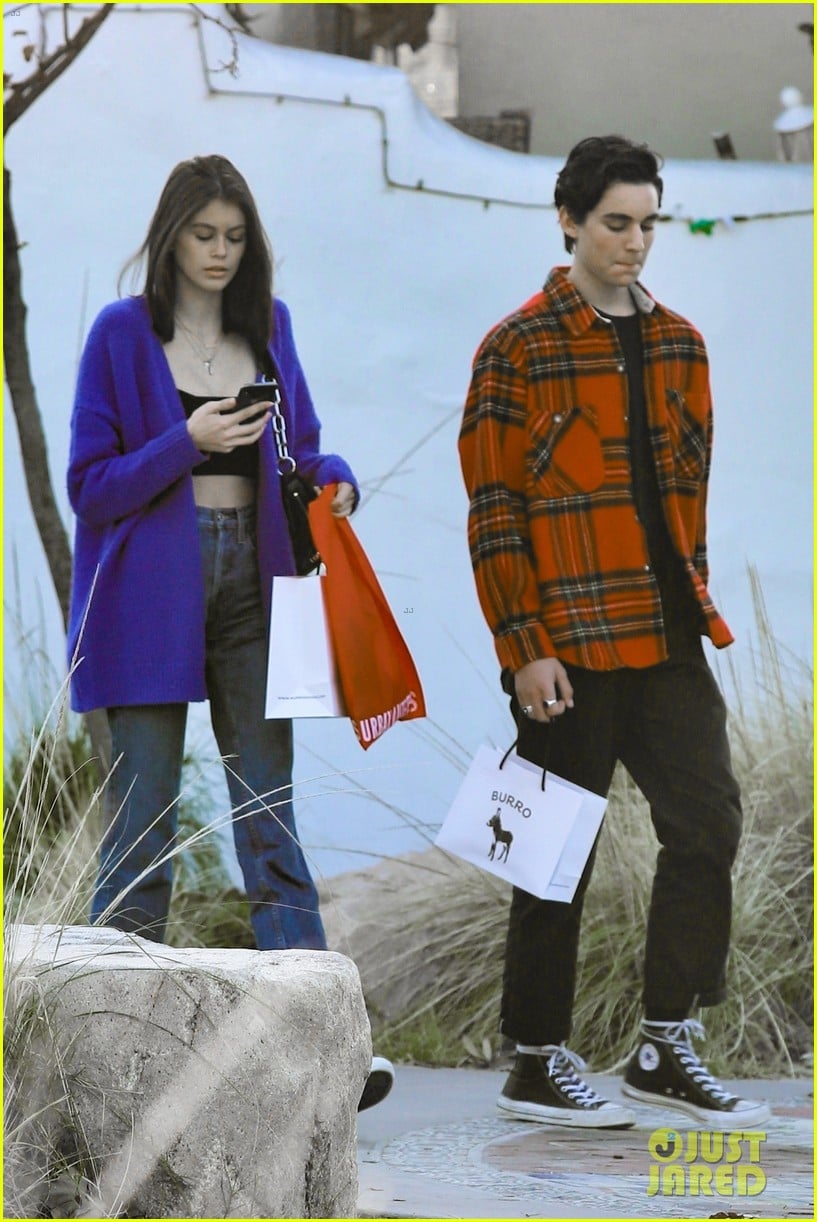 Kaia Gerber & Pal Travis Jackson Hit Up Urban Outfitters | Photo