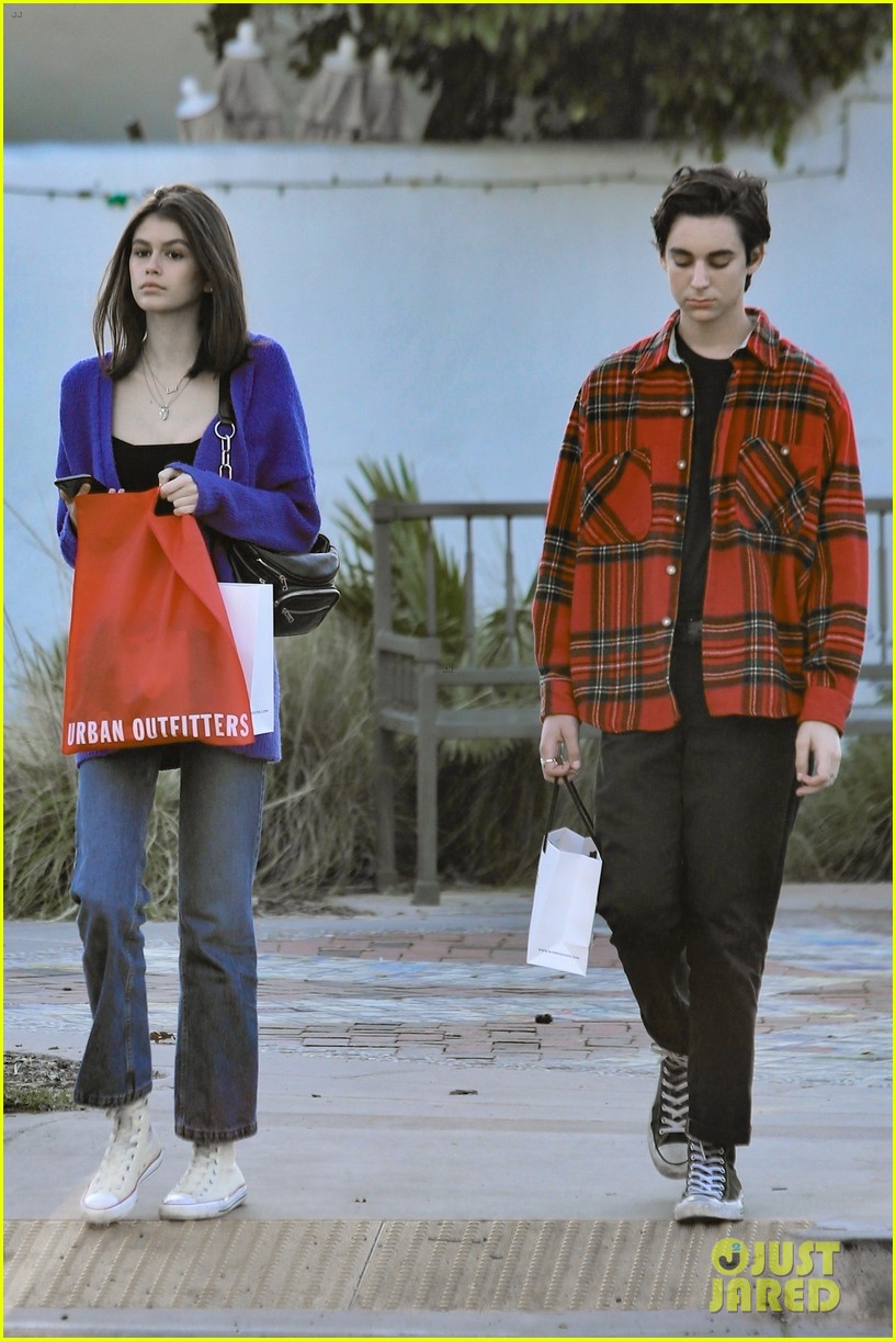 Kaia Gerber & Pal Travis Jackson Hit Up Urban Outfitters | Photo