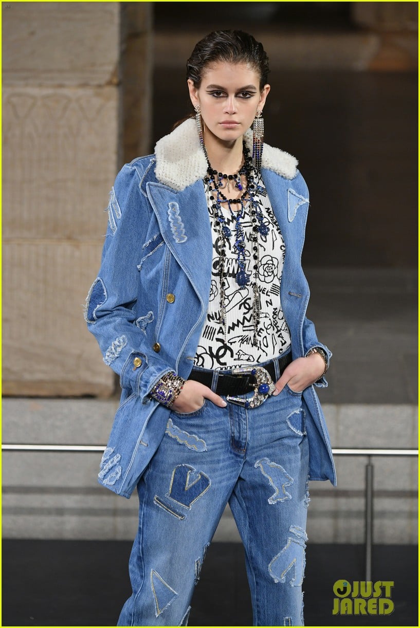 Full Sized Photo of kaia gerber chanel metropolitan museum show 06