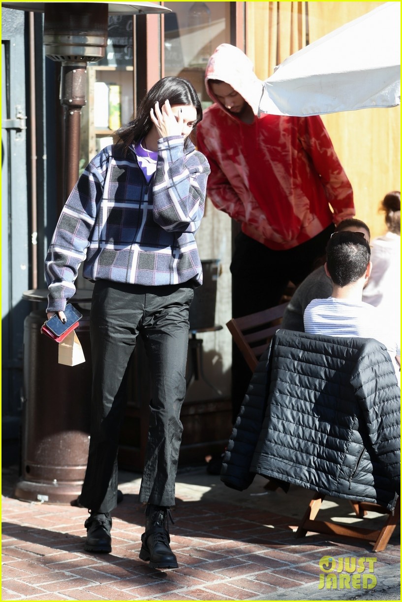 Kendall Jenner Gets Breakfast With Ben Simmons On New Year S Eve Morning Photo 1207811 Photo