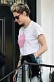 kristen stewart meets up with gal pal for lunch 02
