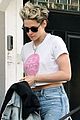 kristen stewart meets up with gal pal for lunch 04