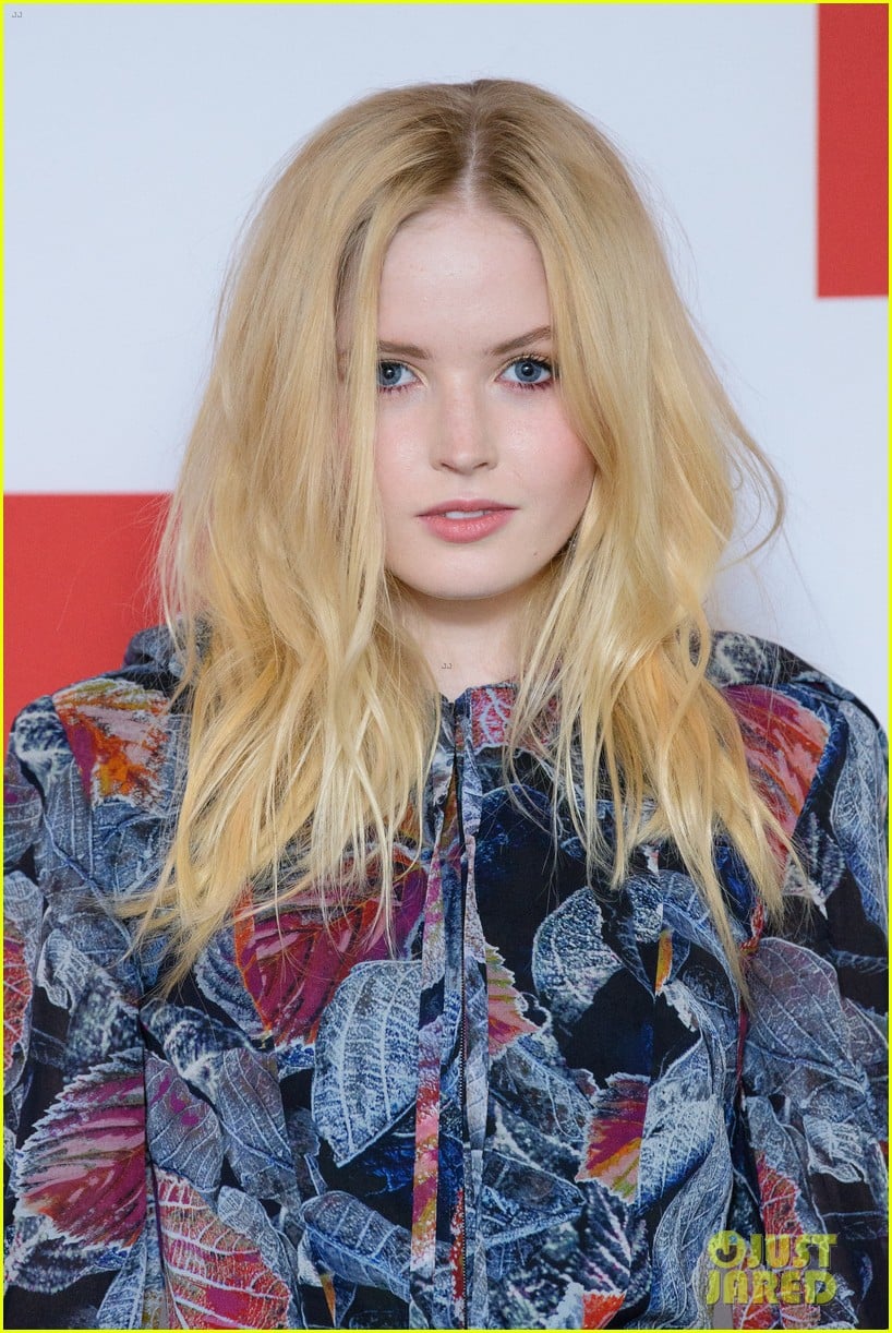 Full Sized Photo of les miserables photocall london december 2018 42