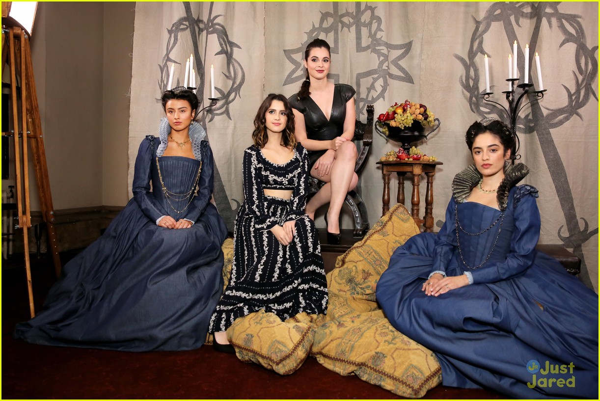 laura vanessa marano laughter qos costume event 01