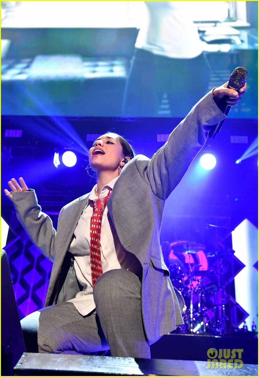 shawn mendes camila cabello jingle ball la 31