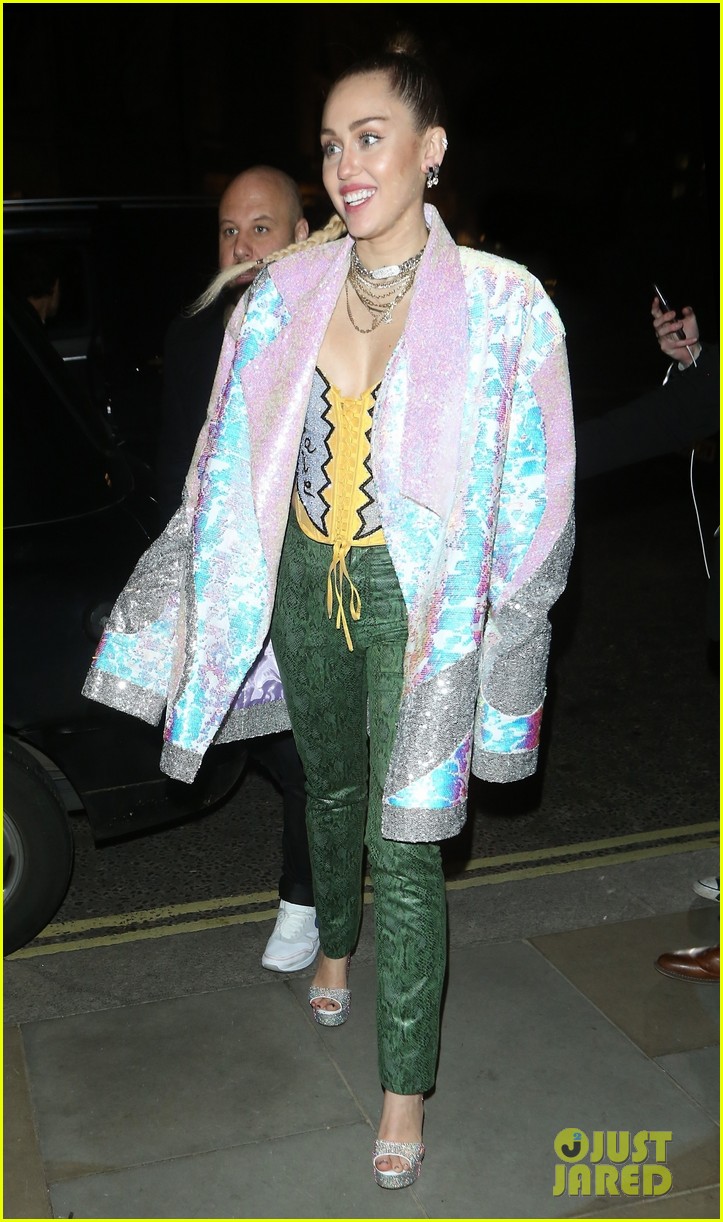 Miley Cyrus Sparkles For a Night Out in London! | Photo 1204586 - Photo ...