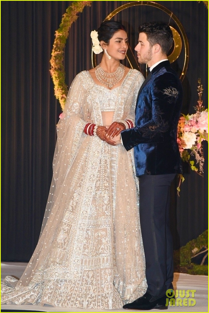 priyanka reception look