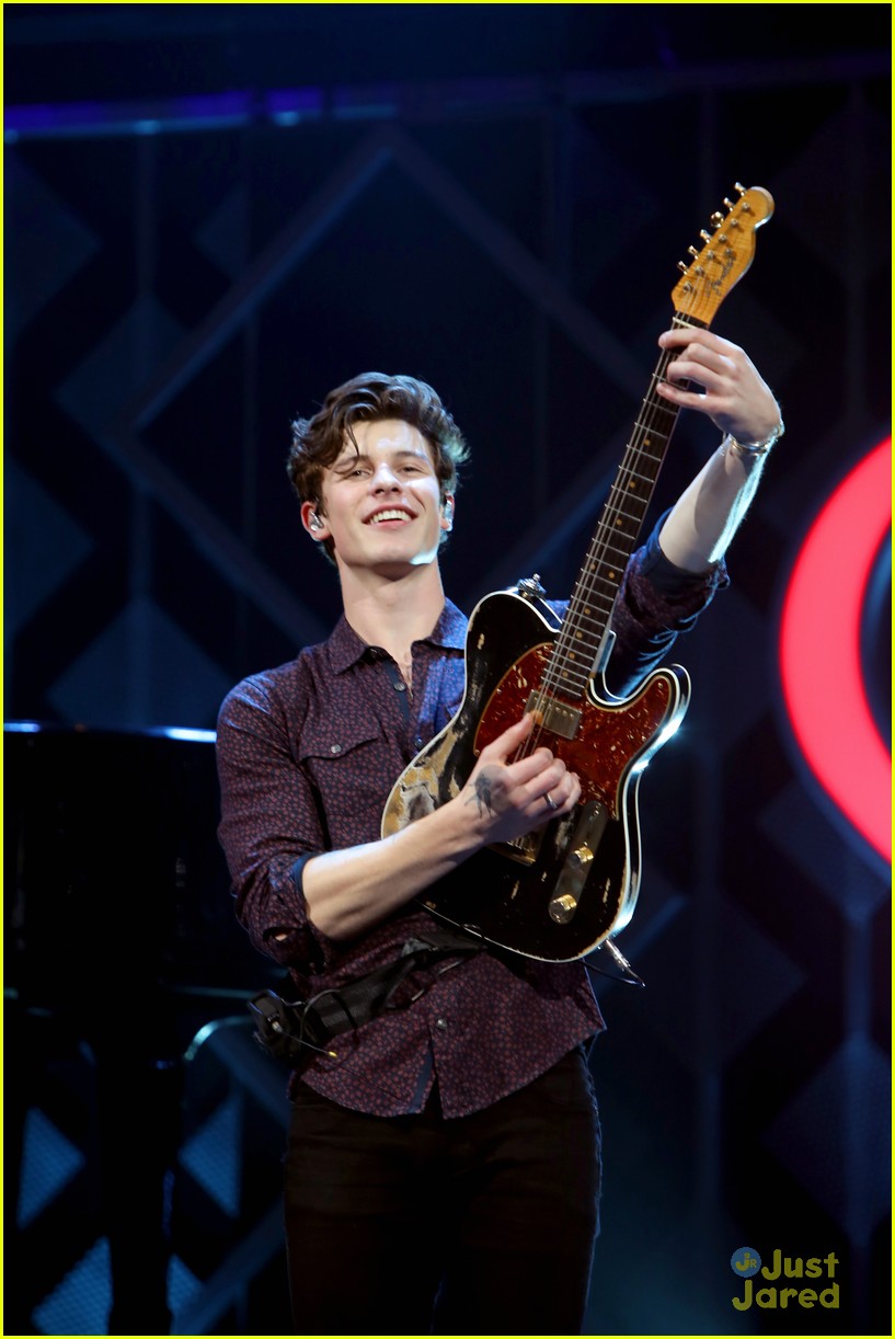 Full Sized Photo of shawn mendes emotional grammy nom 19 Shawn Mendes