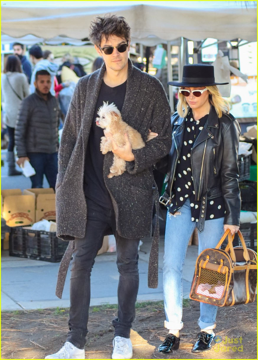 Ashley Tisdale Still Has All Of Sharpay's Clothes From 'High School