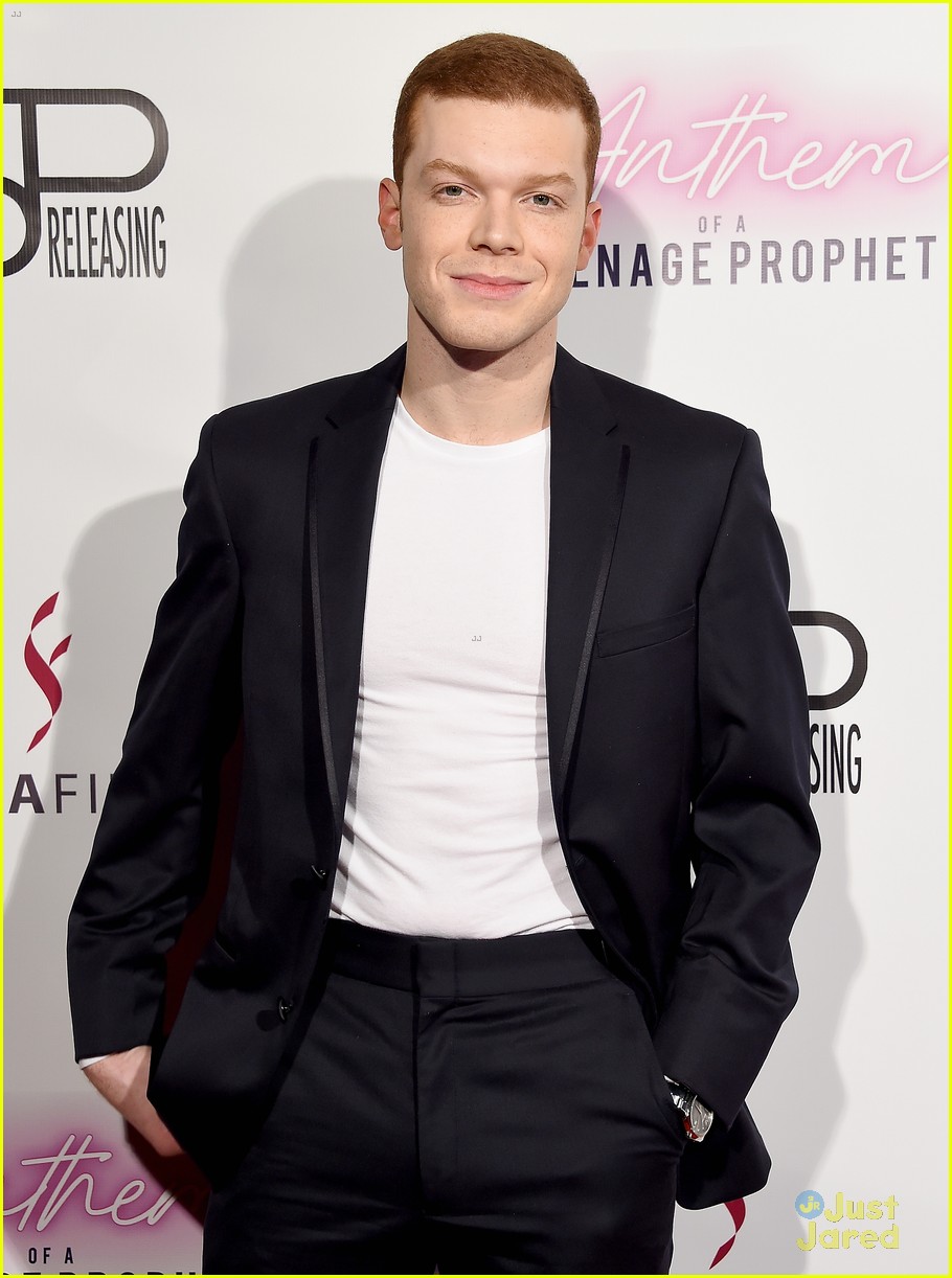 peyton list cameron monaghan premiere anthem la 02