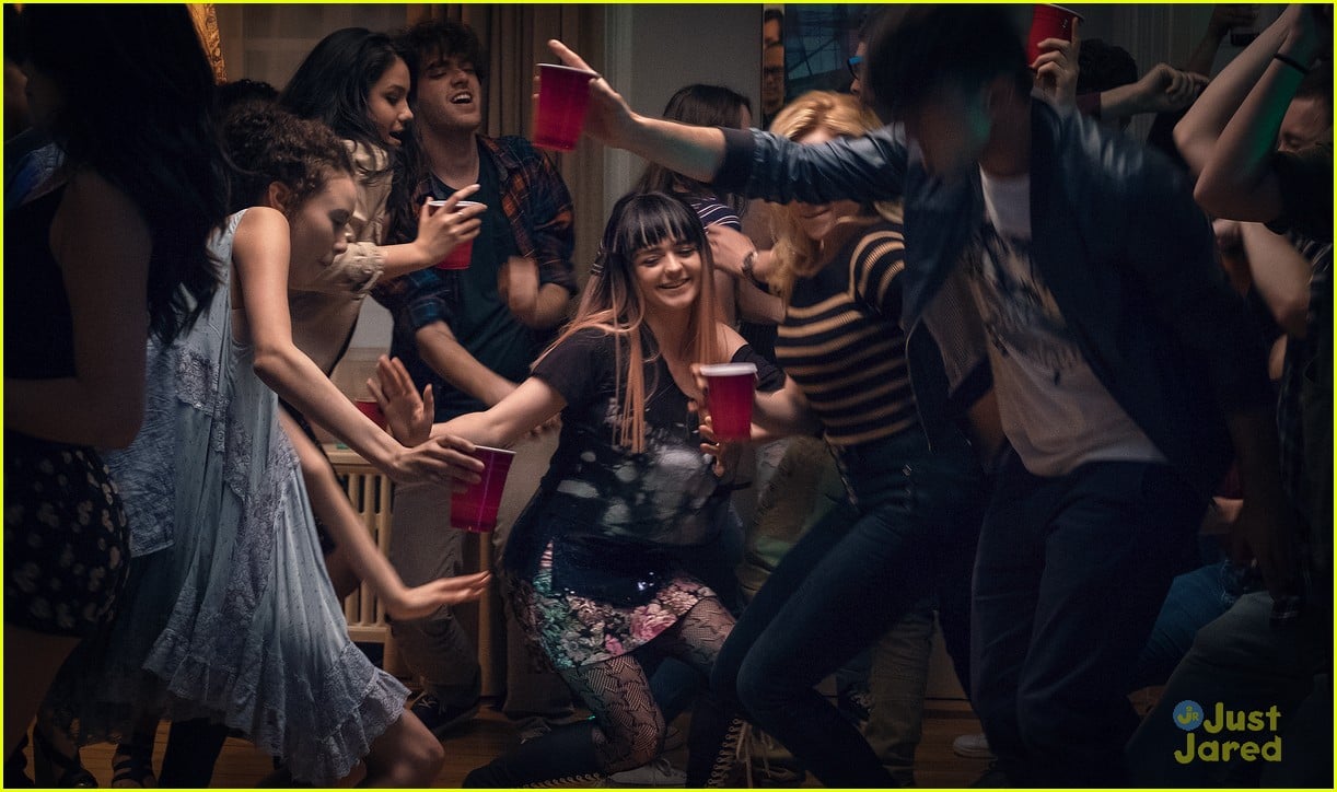 Maisie Williams Tries To Set Up Asa Butterfield & Nina Dobrev On A Date