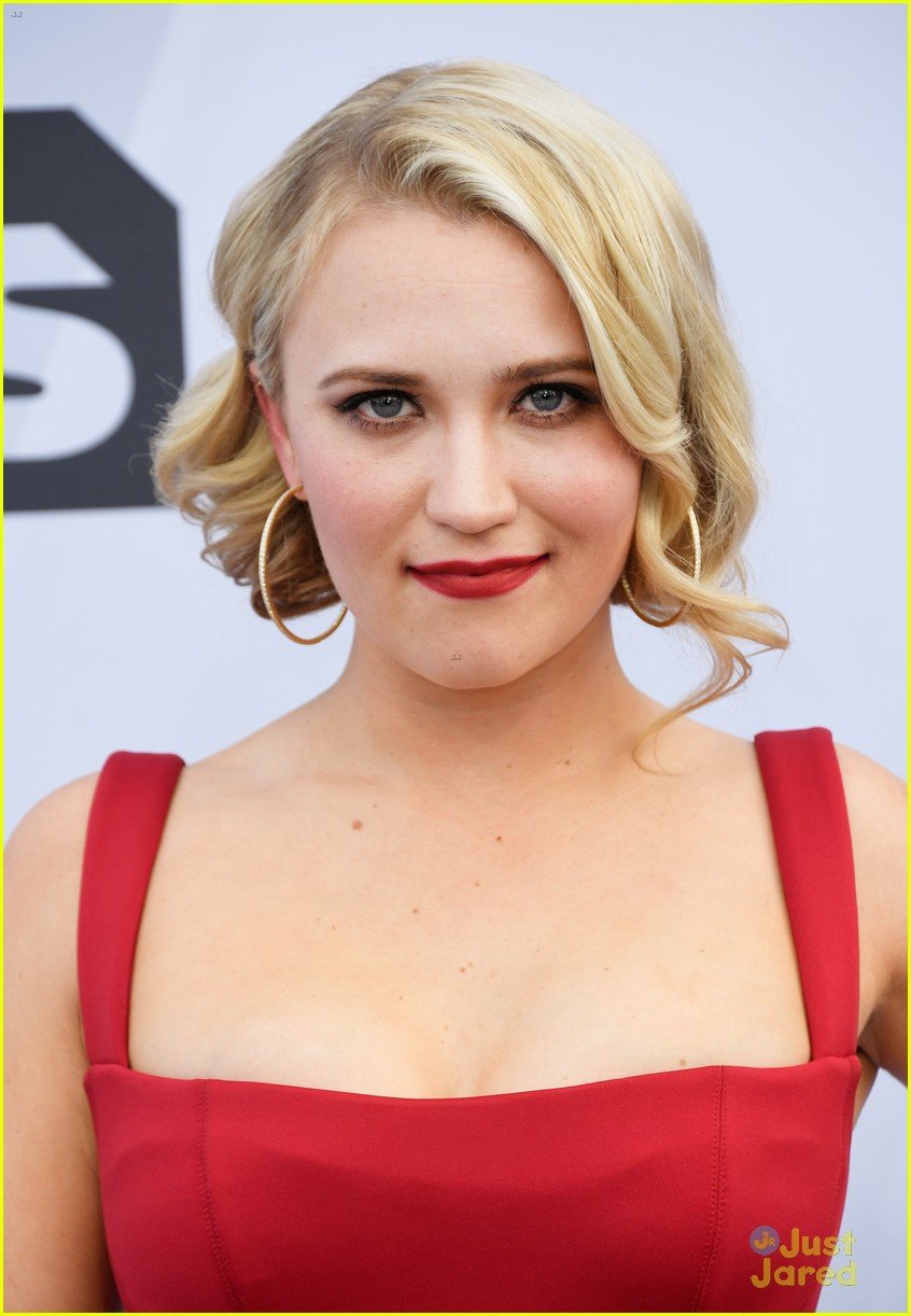 Emily osment sexy