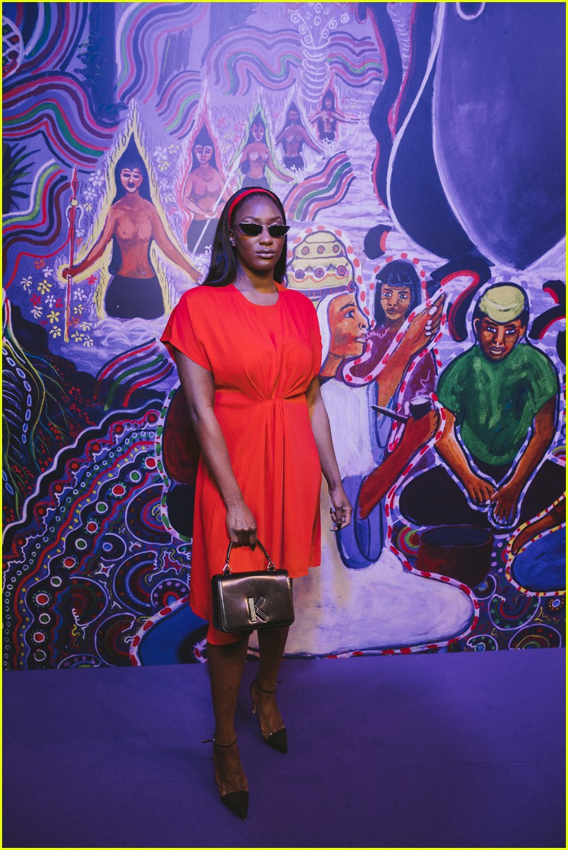 Full Sized Photo of kenzo paris fashion week 2019 07 | Maisie Williams