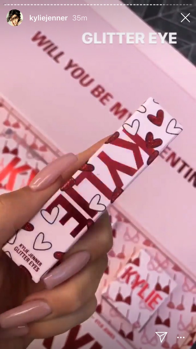 Full Sized Photo of kylie jenner valentines day collection 19 | Kylie