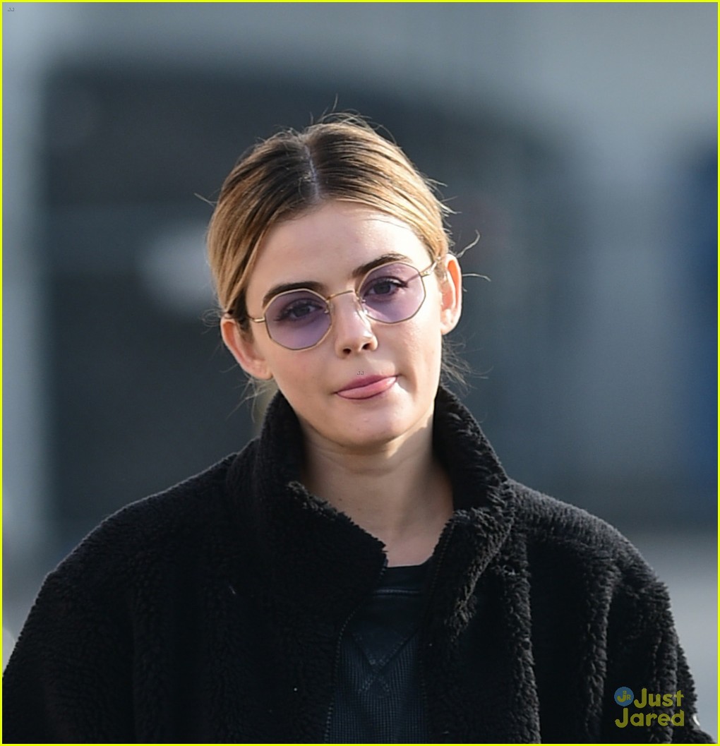 Lucy Hale Just Started The Great Twitter Debate Of 2019 What Color IS