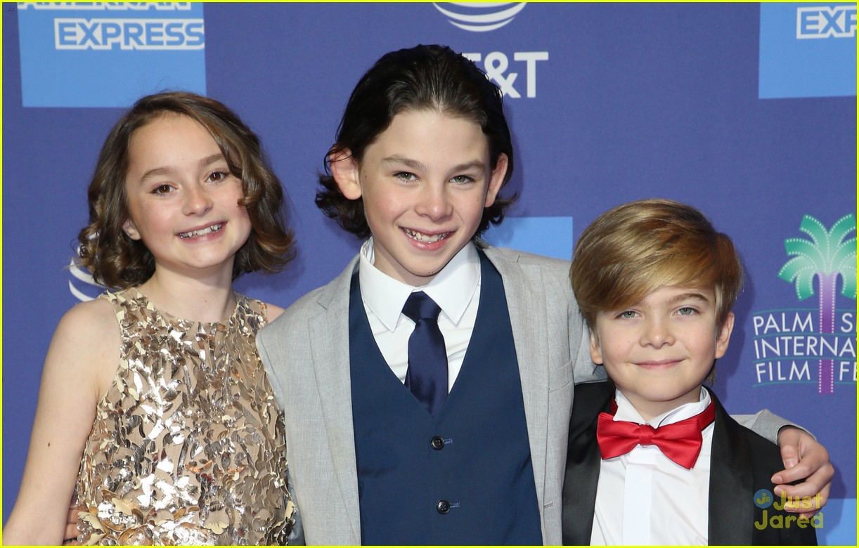 Mary Poppins Returns Pixie Davies Nathanael Saleh Joel Dawson Receive First Award At Palm Springs Film Festival 19 Photo Joel Dawson Nathanael Saleh Pixie Davies Pictures Just Jared Jr