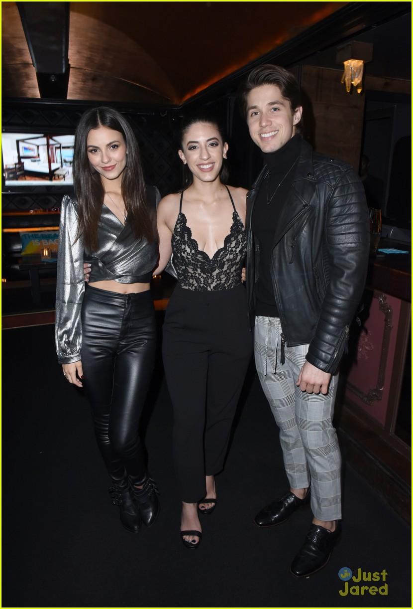 Victoria Justice Hits Up Elton John Farewell Concert Stop with Candice