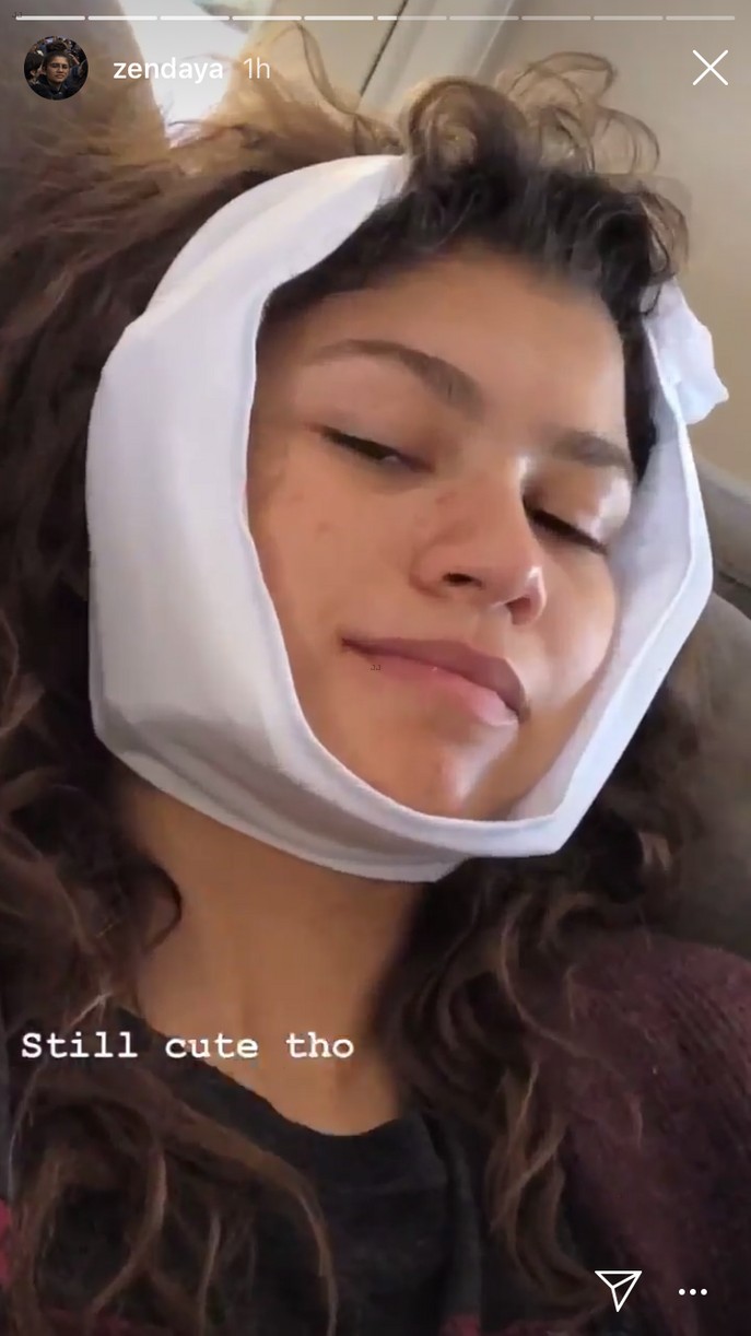 Zendaya Updates Fans With Funny Videos After Getting Her Wisdom Teeth ...