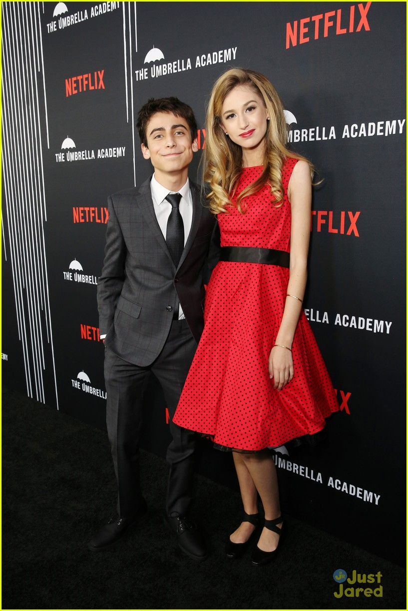Aidan Gallagher Suits Up & Steps Out For 'Umbrella Academy' Premiere Photo 1216302 Photo Aidan Gallagher Suits Up & Steps Out For 'Umbrella Academy' Premiere Photo 1216302 Photo
