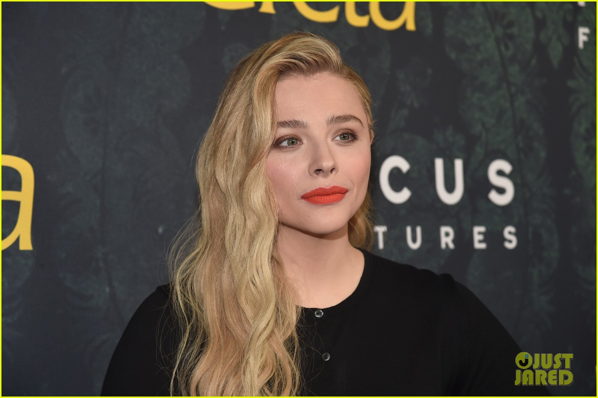 Chloe Moretz Steps Out for 'Greta' Premiere | Photo 1219308 - Photo