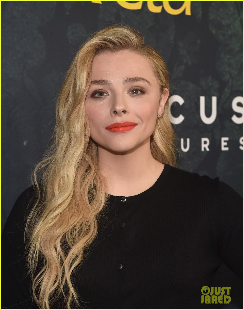 Chloe Moretz Steps Out for 'Greta' Premiere | Photo 1219310 - Photo ...