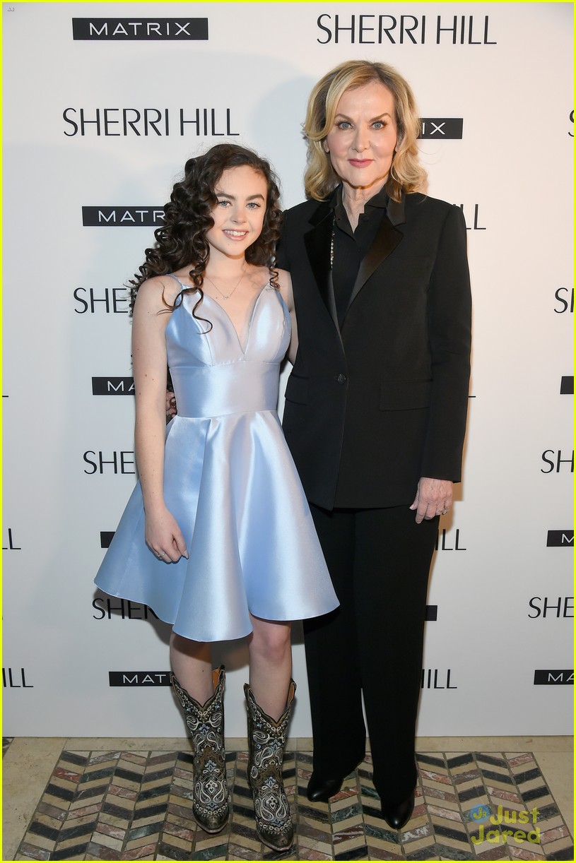 Debby Ryan Teases Just a Little About 'Insatiable' Season Two | Photo