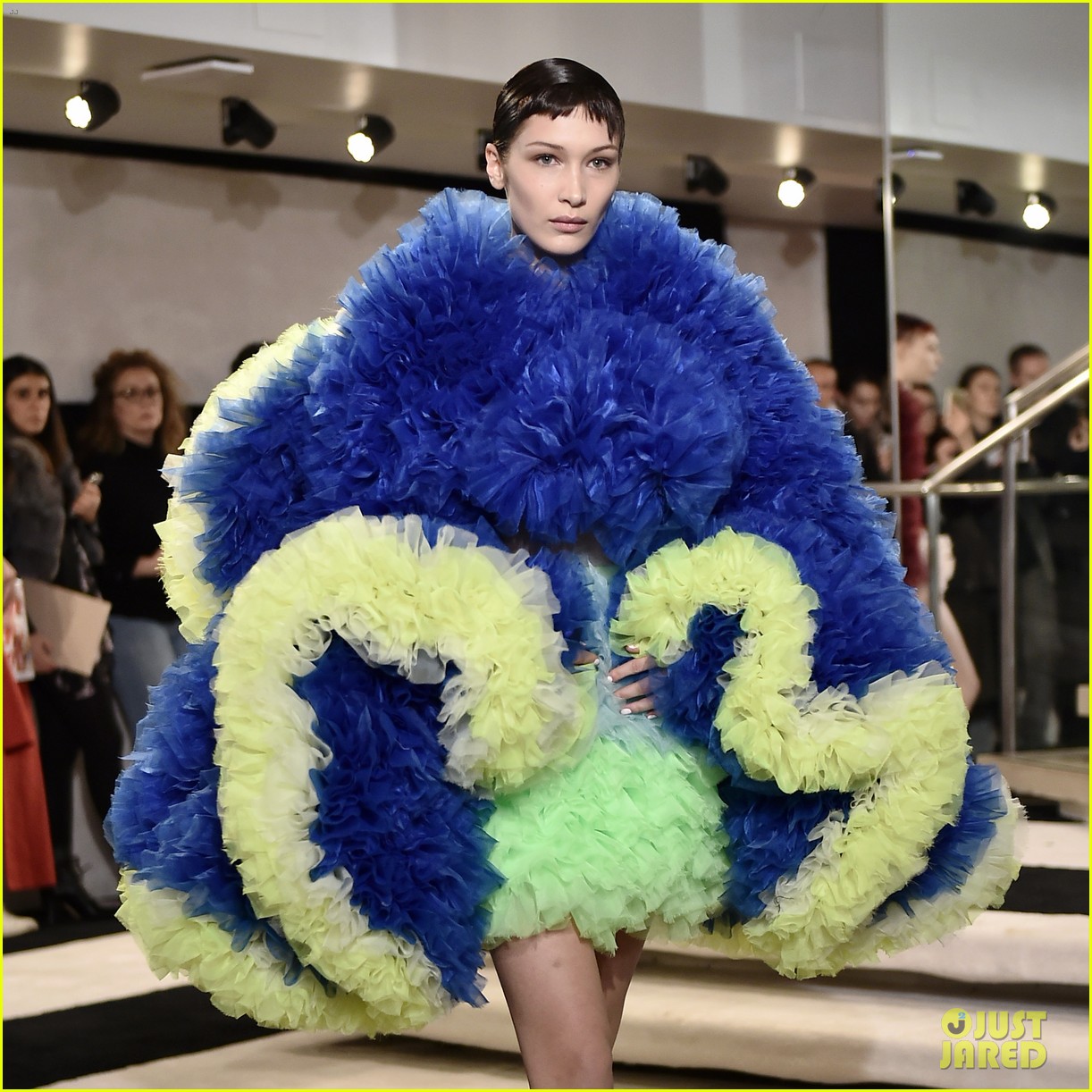 bella hadid tomo koizumi nyfw 06