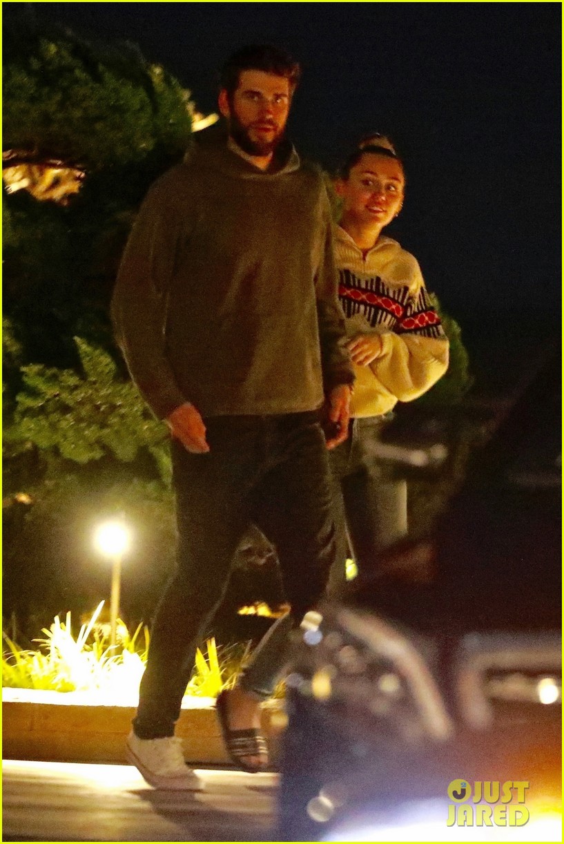 Full Sized Photo of miley cyrus liam hemsworth date night malibu 08