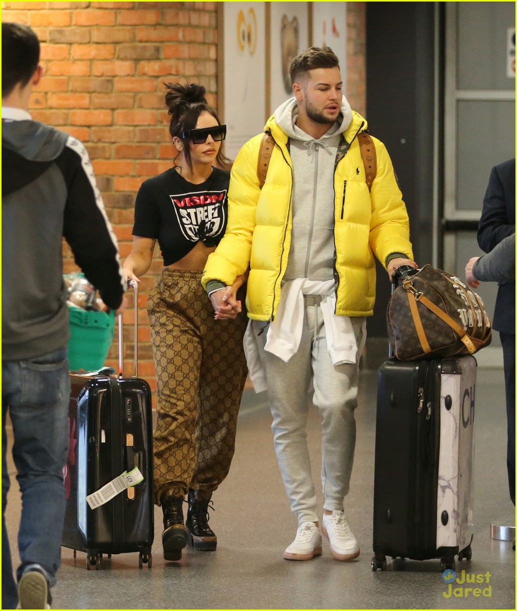 jesy nelson chris hughes return from vaca 02