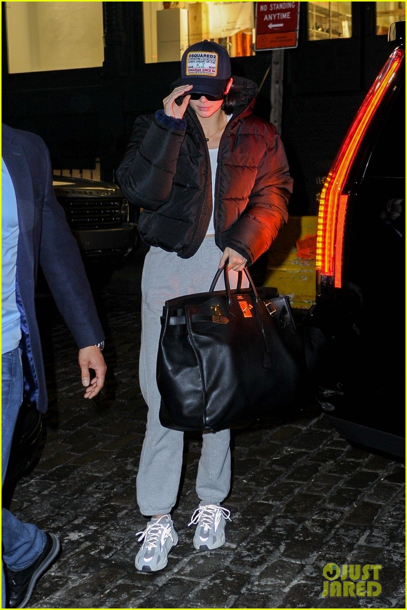 kendall jenner boyfriend ben simmons step out for date night 07