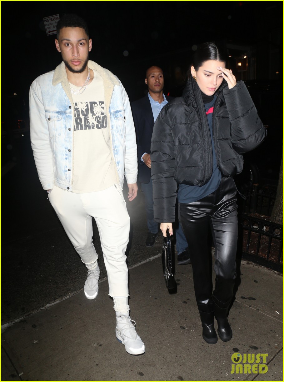 Kendall Jenner & Boyfriend Ben Simmons Go On a NYC Dinner Date | Photo ...