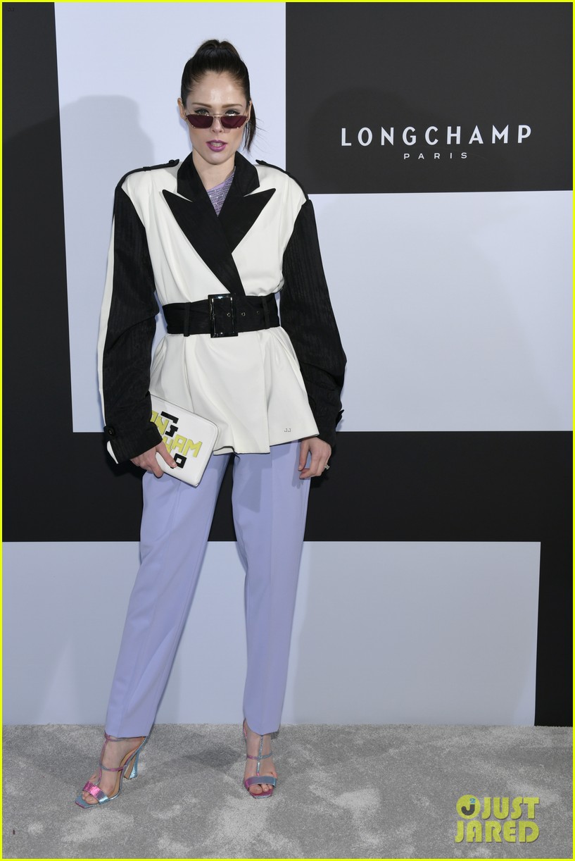 Full Sized Photo of longchamp nyfw show 11 | Kendall Jenner Meets Up