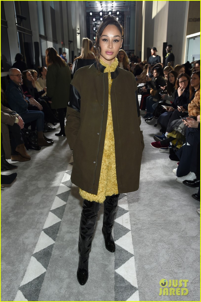 longchamp nyfw show 25